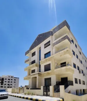 200 m2 3 Bedrooms Apartments for Sale in Amman Tla' Al Ali Al Shamali