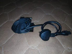 شاحن لابتوب HP بقدره 45 واط مدخل تايب C شبه جديد (التفاصيل في الوصف)