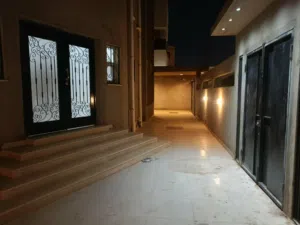فيلا الحي الجامعي  اجار سكنيه او شركه او روضه