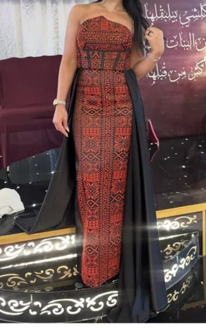 فساتين سهرات بحاله جديده استعمال لبسه واحده فقط مقاس S-M والفستان الاول من هارفي من الافنيوز للبيع