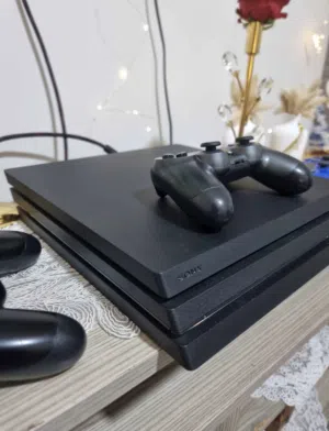 بلايستيشن 4 برو معدل فل نظافة  ps4 pro معدل