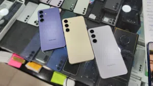 samsung s24 plus 256 بحالة الوكالة بسعر مميز