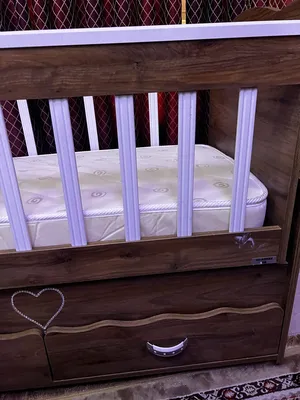 سرير طفل من عمر يوم الالى عمر 3 سنوات