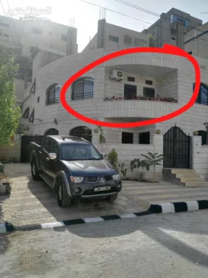 5 Bedrooms . 2 Bathrooms . 147 m23