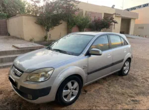 Used Kia Pride in Tripoli