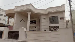 بيت للبيع  في السيديه مجاور جامعه الشعب
