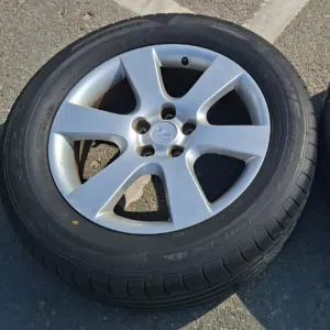 hyundai original rims 17' in (4 Rims)perfect condition