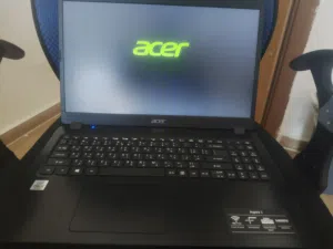 لابتوب acer مستخدم  intel i3-10 1TB HDD 4gbRam DDR4