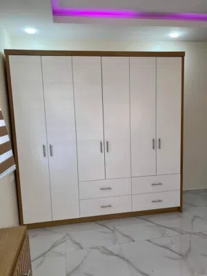 خازنة ملابس