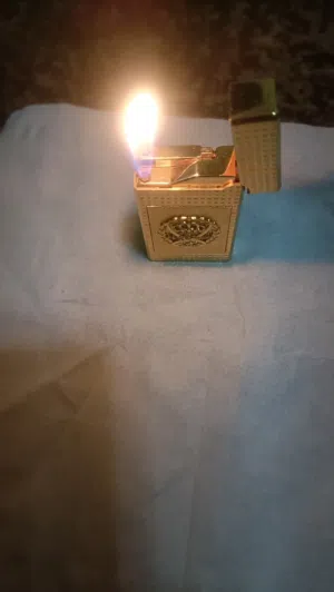 ولاعة غاز فرنسية اصدار محدود بحالة الوكالة
