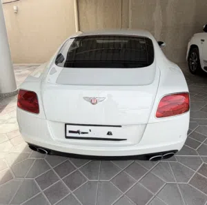 بنتلي 2015