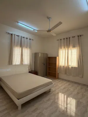 شقه مفروشه في نزوى فرق