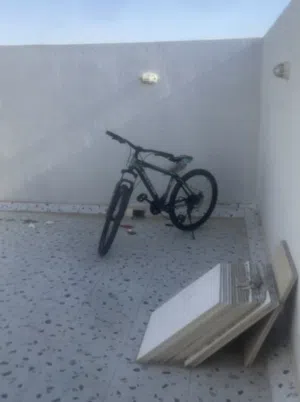 سيكل سرعات للبيع مده الاستعمال 3 اسابيع نظيف جدا