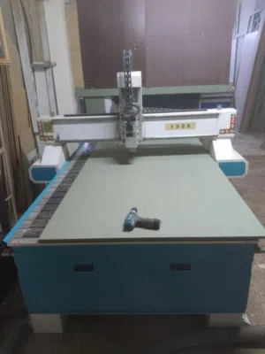 ماكنت cnc مستخدم مساحته العمل 140بي250