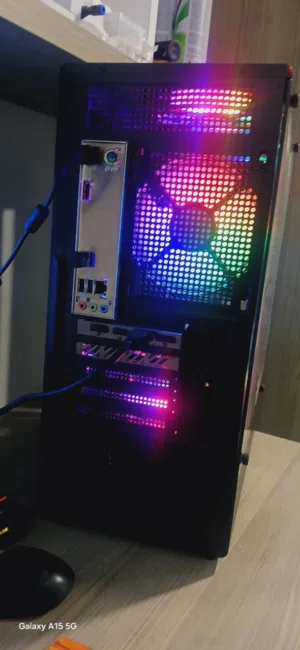 PC gaming للتواصل واتس قابل للتفاوض