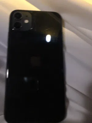 Apple iPhone 11 128 GB in Al Dhahirah