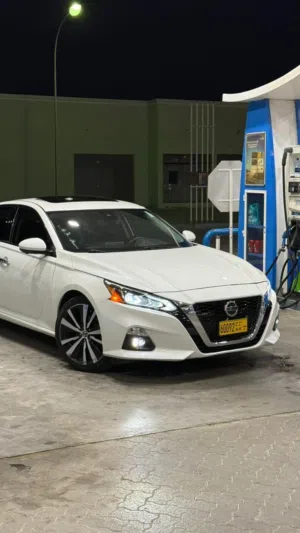 Used Nissan Altima in Al Batinah