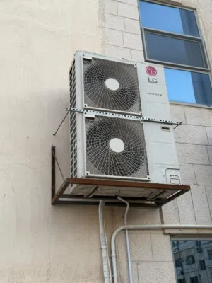 LG 4 - 4.4 Ton AC in Zarqa