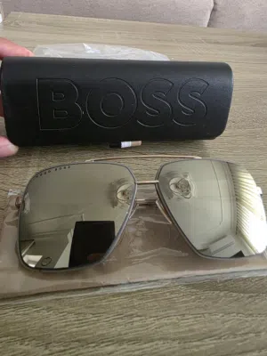 نضارة شمسية HUGO BOSS ايطالي اصلي وجديدة بعلبتها قياس العدسة 62