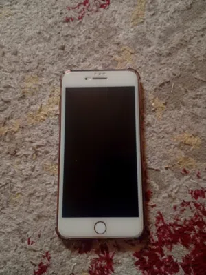 Apple iPhone 8 Plus 64 GB in Tripoli