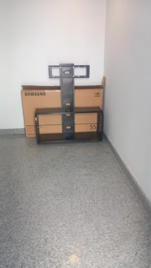 Shared room available in Sharq for single working lady -Ind