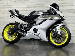 2017 Yamaha R6 available