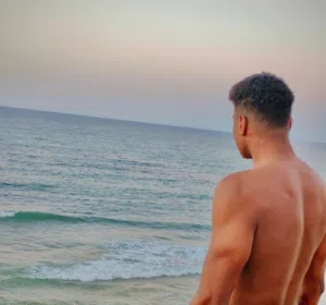 عبد العزيز 