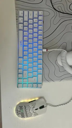 ماوس و كيبورد بحاله جيده