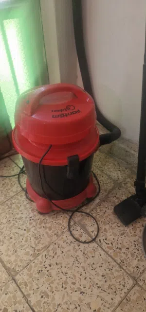 مكنسة كهربائية ناقصهة بس اكياس