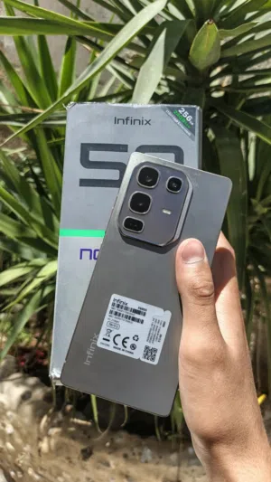 Apple iPhone 13 Other in Zarqa