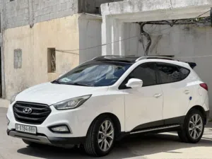 Hyundai . Tucson . 2013 . Used2