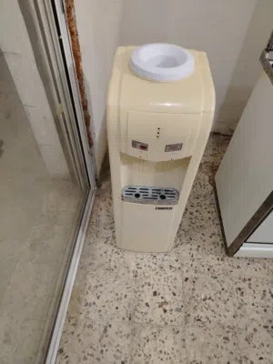 كولر مياه نوع ZANUSSI   بحالة جيدة جداً، شغال حامي / بارد  100٪