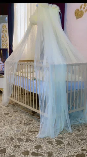 جرباية اطفال ماركة ايكيا مع الناموسية