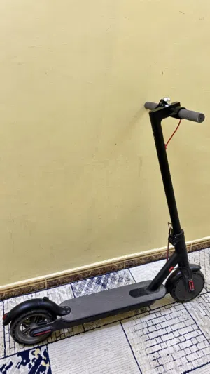 سكوتر كهربائي للبيع بحالة ممتازة