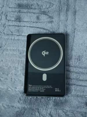 باور بانك ضمان 6شهور Powerology 10000mAh مغناطيسي وشحن لاسلكي شاشة عرض شحن