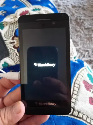 Blackberry Z10 32 GB in Tripoli