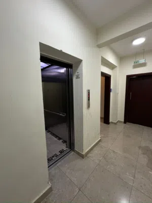 2 BHK Flat available for rent in Wutayya ,Ruwi .Prime location easy access to main road
