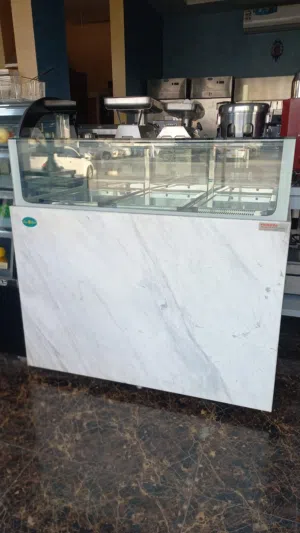 maraya kitchen equipment cake display                                                              .