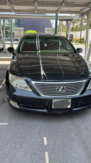 New Lexus LS460 almost new amazing condition VIP edition
