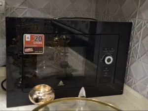 الميكرو و ميز طعام مرمر للبيع
