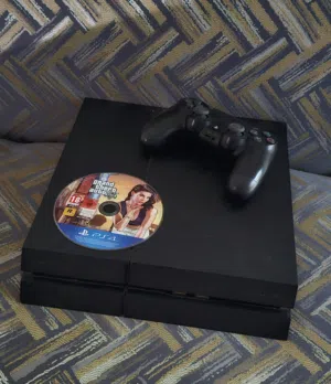 بلستيشن فور نظيفه قليل أستخدامها