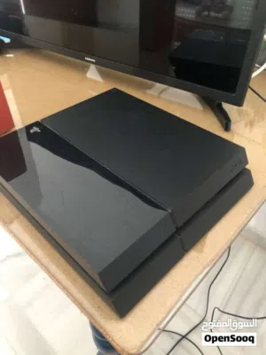 PS4 فيه باقة العاب.كاش أو تحويل