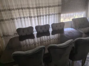 طاولة سفرة فخمة للبيع – بحالة ممتازة جداً