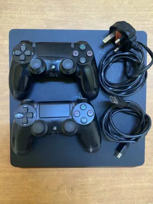 PlayStation 4 PlayStation for sale in Al Dakhiliya