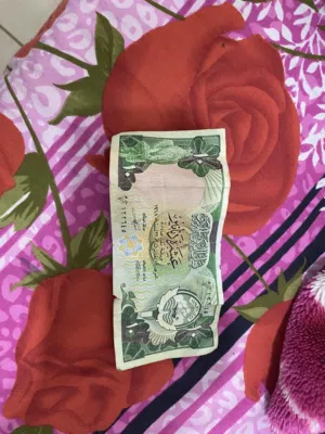 عشر دنانير إصدار قديم بتاريخ 1968 السعر قابل للمساومة