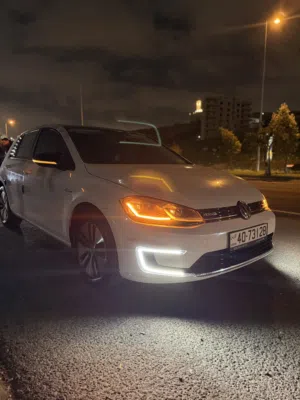 E-Golf 2019 For sale نظيفة جدا مالك اول