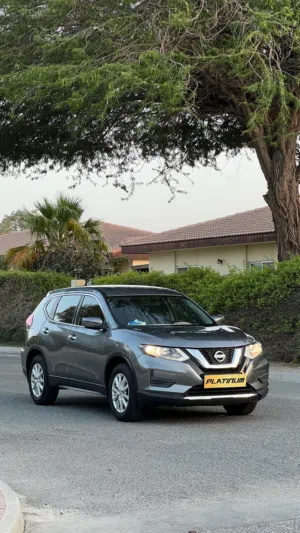 للبيع نيسان Xتريل موديل2021وكاله البحرين بحاله ممتازه جدا بدون مشاكل  For sale Nissan XTrail 2021
