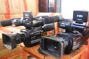 DSLR Cameras . Other . Used4