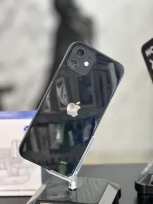 Apple iPhone 12 64 GB in Tripoli