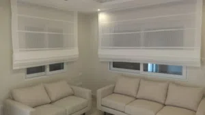 أقمشة ومنسوجات ستائر وبرادي رومن 2026 ذات مظهر أنيق بأقمشة متنوعة سهلة الاستخدام تفصيل حسب الطلب